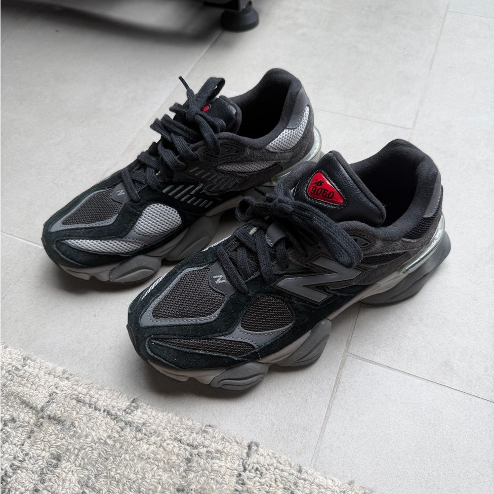 New Balance Men's Black and Gray Sneakers - Picture 3 of 5